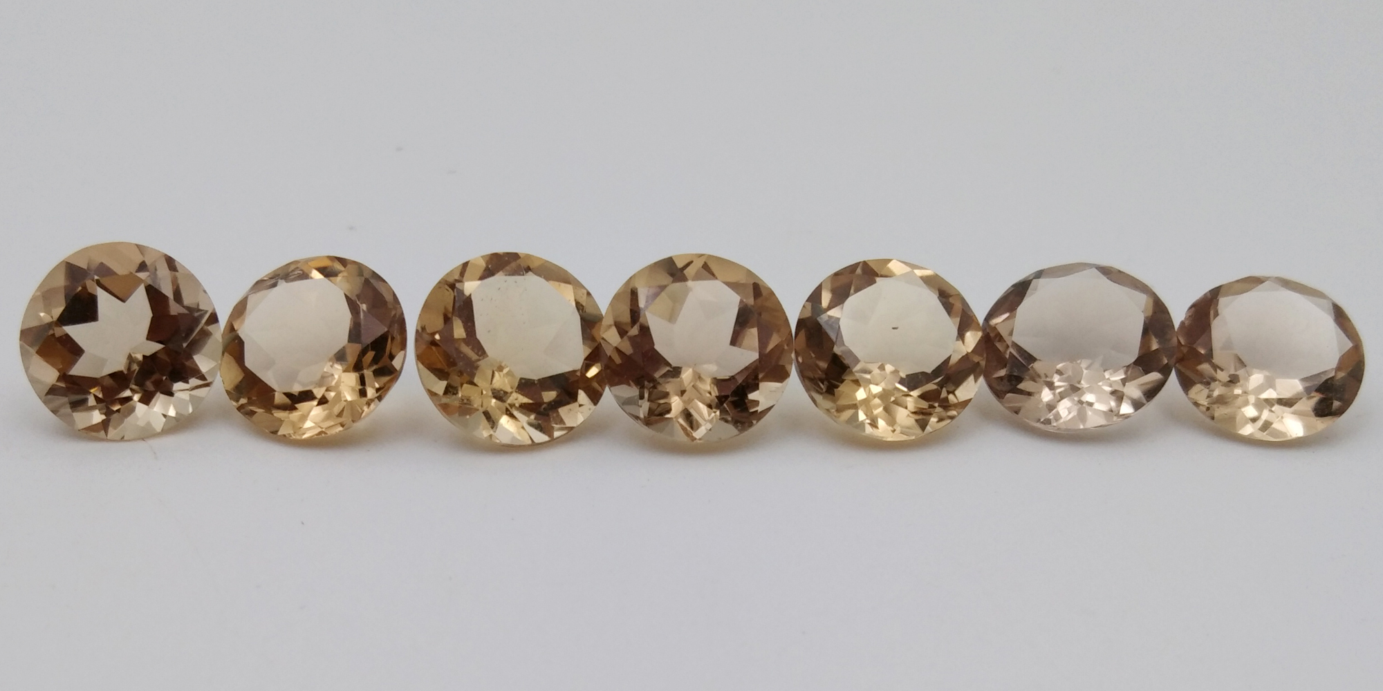 Champagne quartz Round Cut